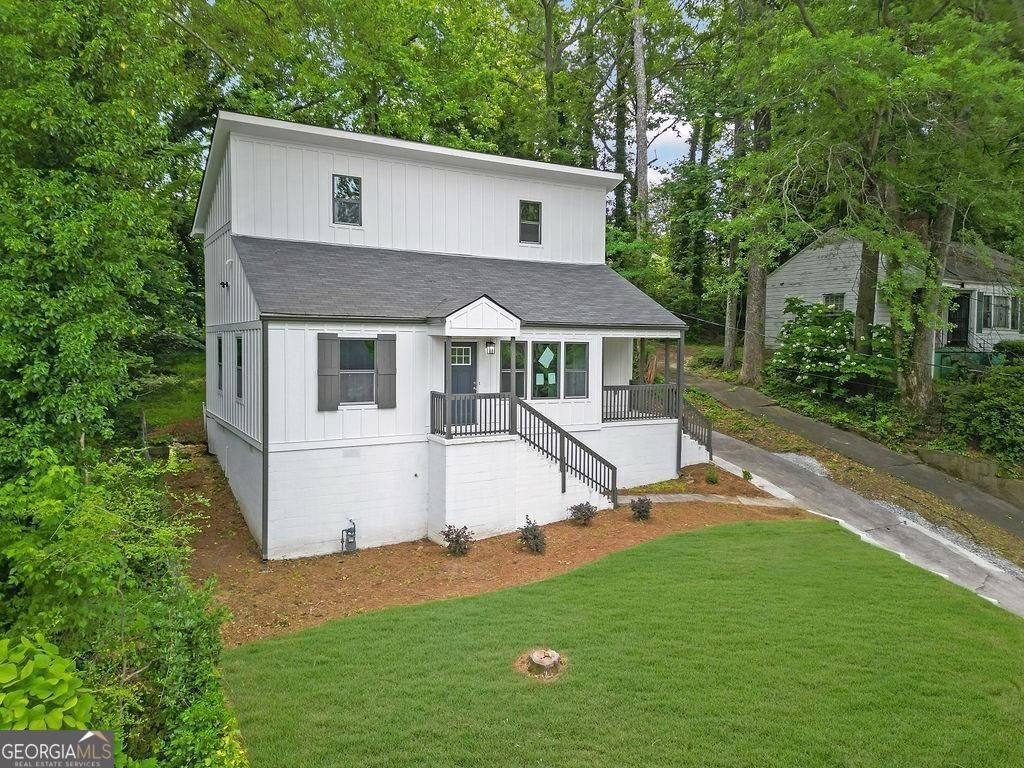 Photo of 1080 Westmont Road SW, Atlanta, GA 30311 (MLS # 10737223)