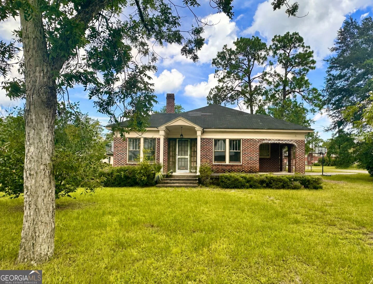 609 Holly Street, Waycross, GA, 31501