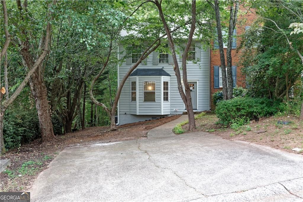 Photo of 1697 Cedar Bluff Way, Marietta, GA 30062 (MLS # 10624691)