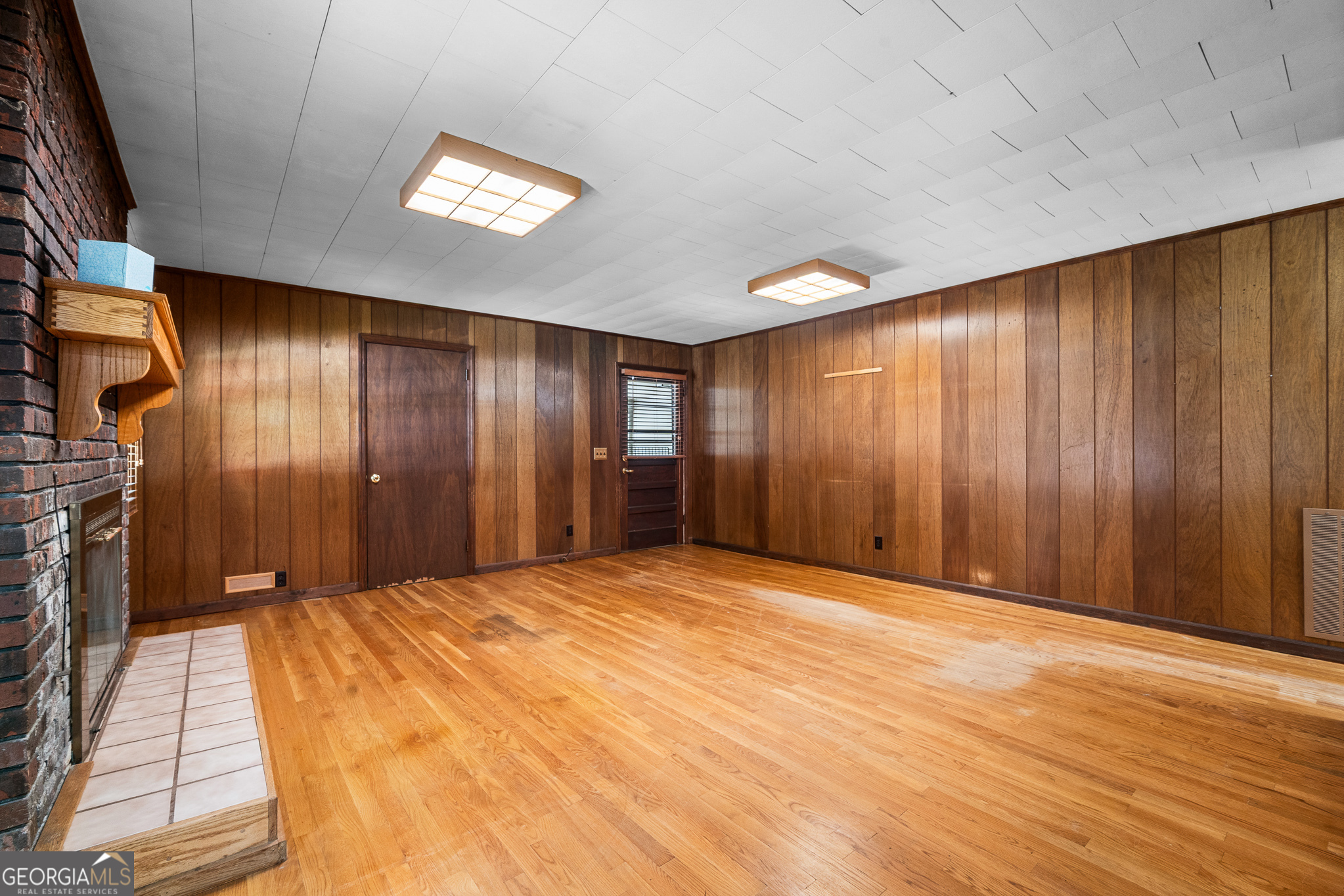 192 Saxon CT