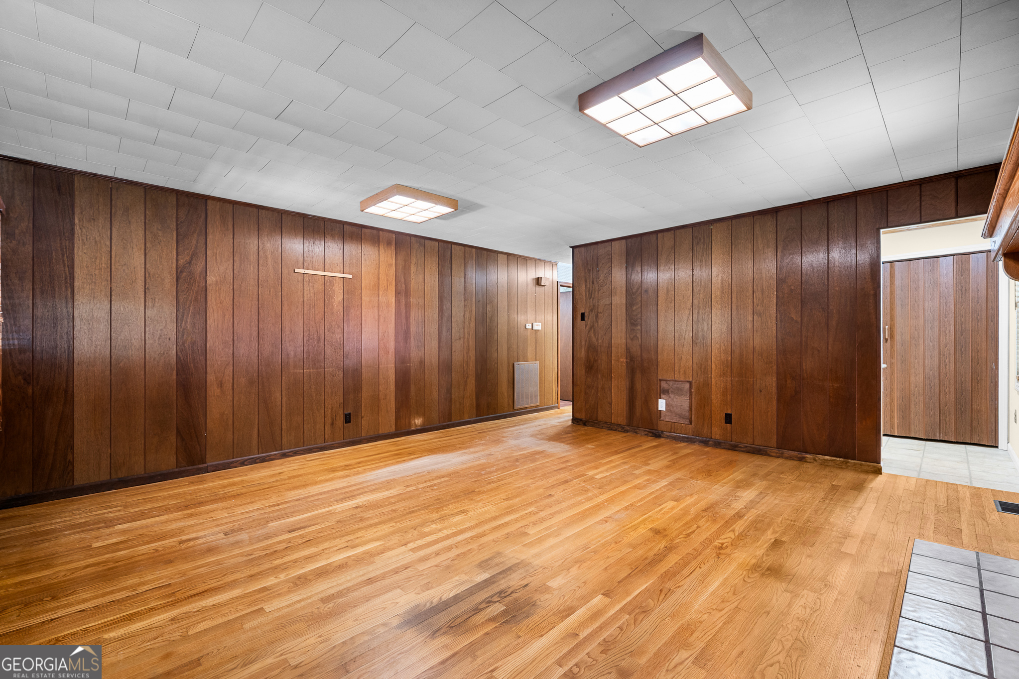 192 Saxon CT
