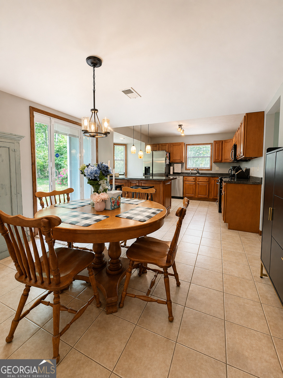 1001 Forest Park Lane