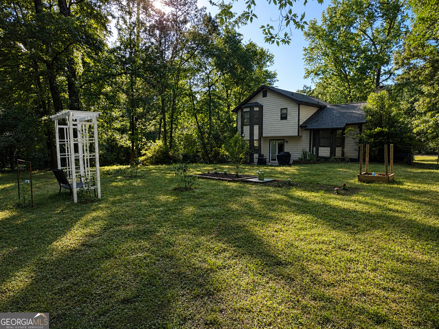 1001 Forest Park Lane