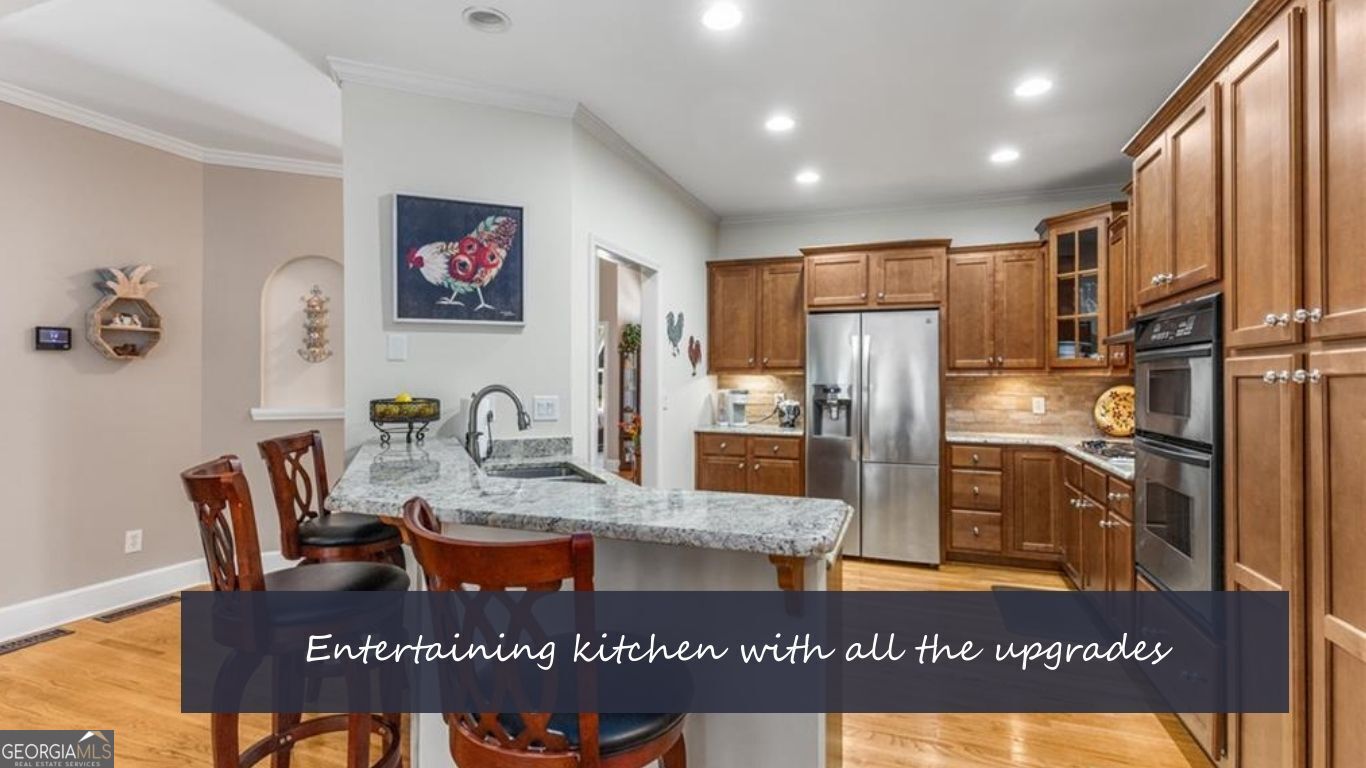 106 Woodbury LN