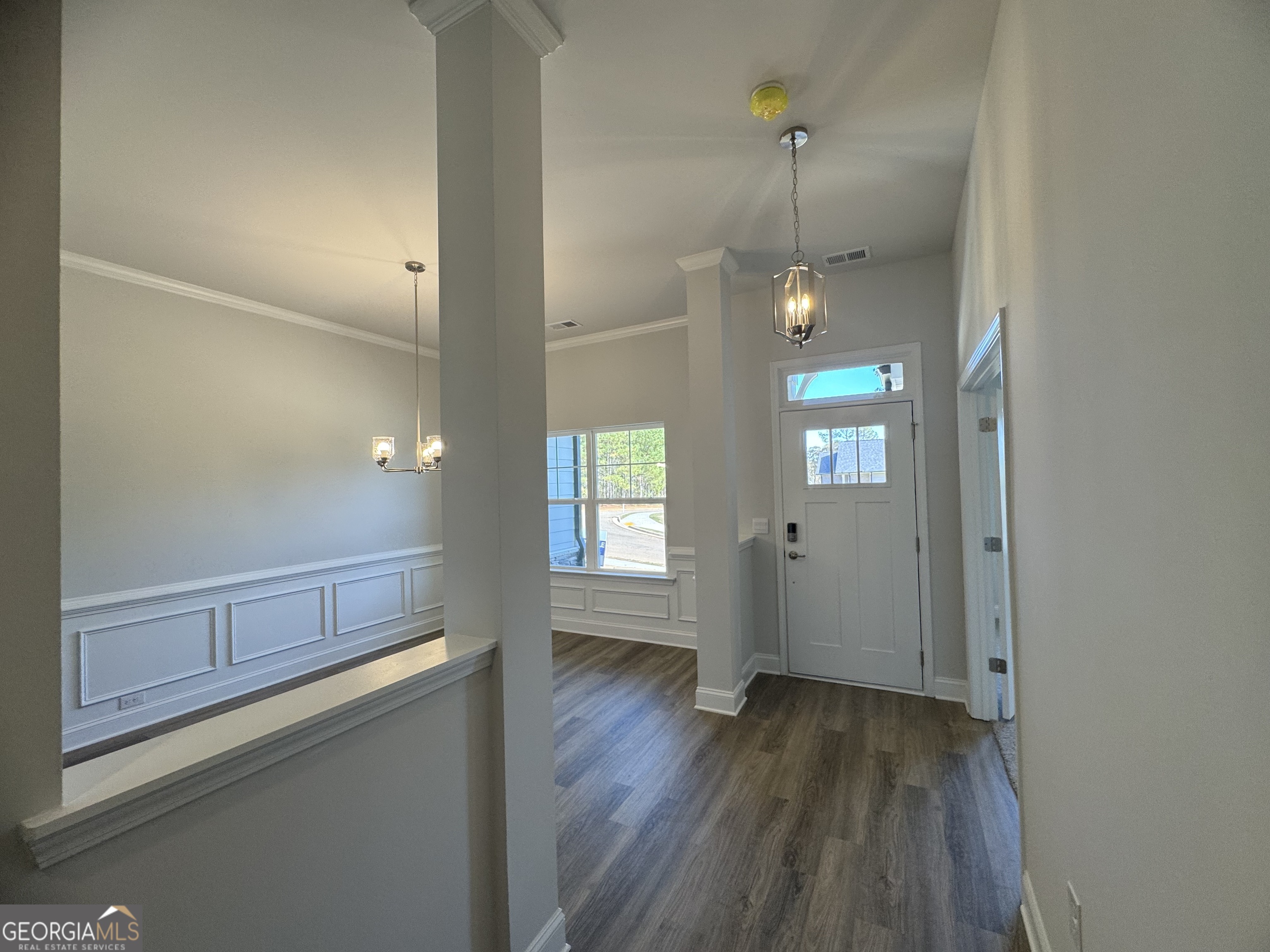 562 Walnut Creek PKWY