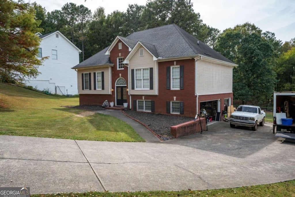 Photo of 44 Ivy Chase Way NW, Cartersville, GA 30121 (MLS # 10867544)