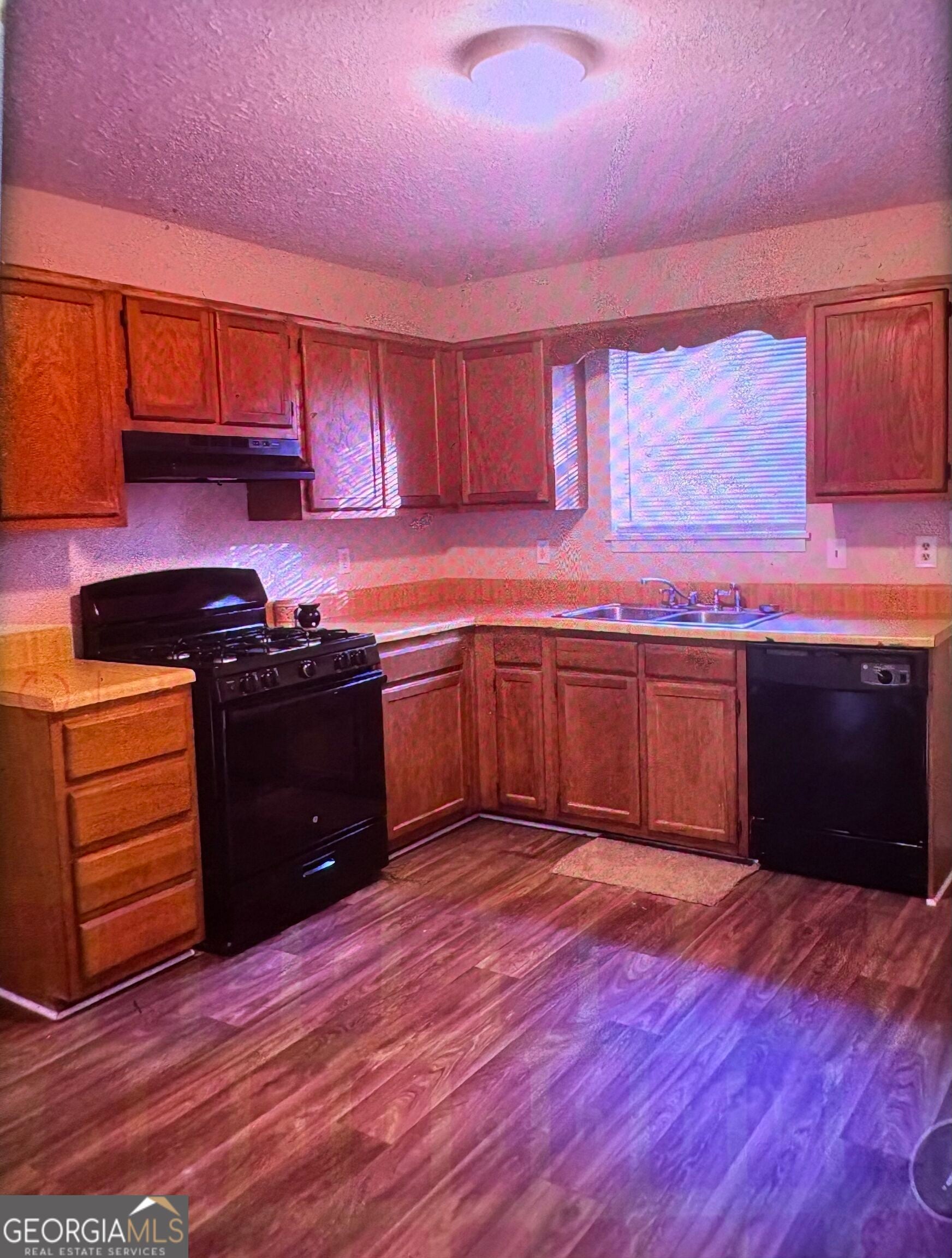 5960 Bluebonnet CIR