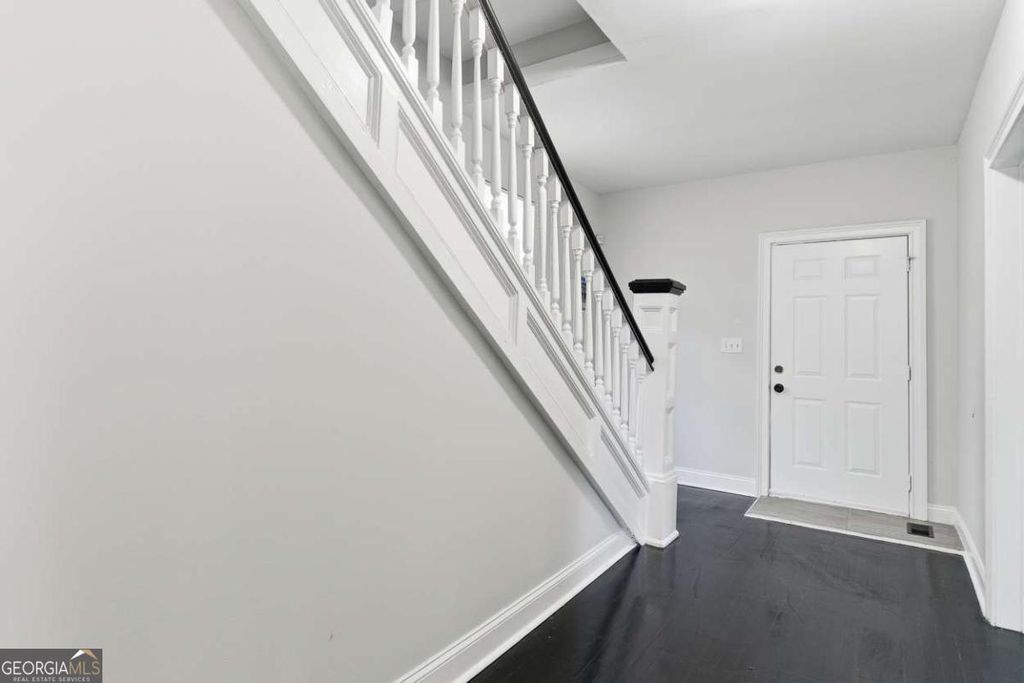 Photo of 73 Atlanta Avenue SW, Atlanta, GA 30315 (MLS # 10656066)