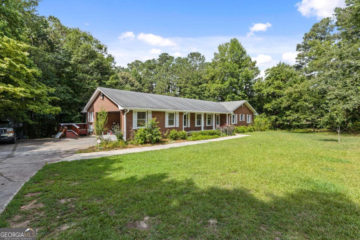 1051 Rock Springs RD