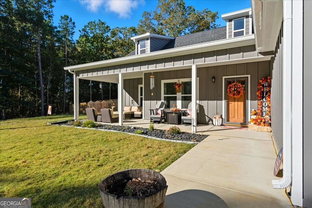 Photo of 3323 Rockmart Hwy, Cedartown, GA 30125 (MLS # 10626207)