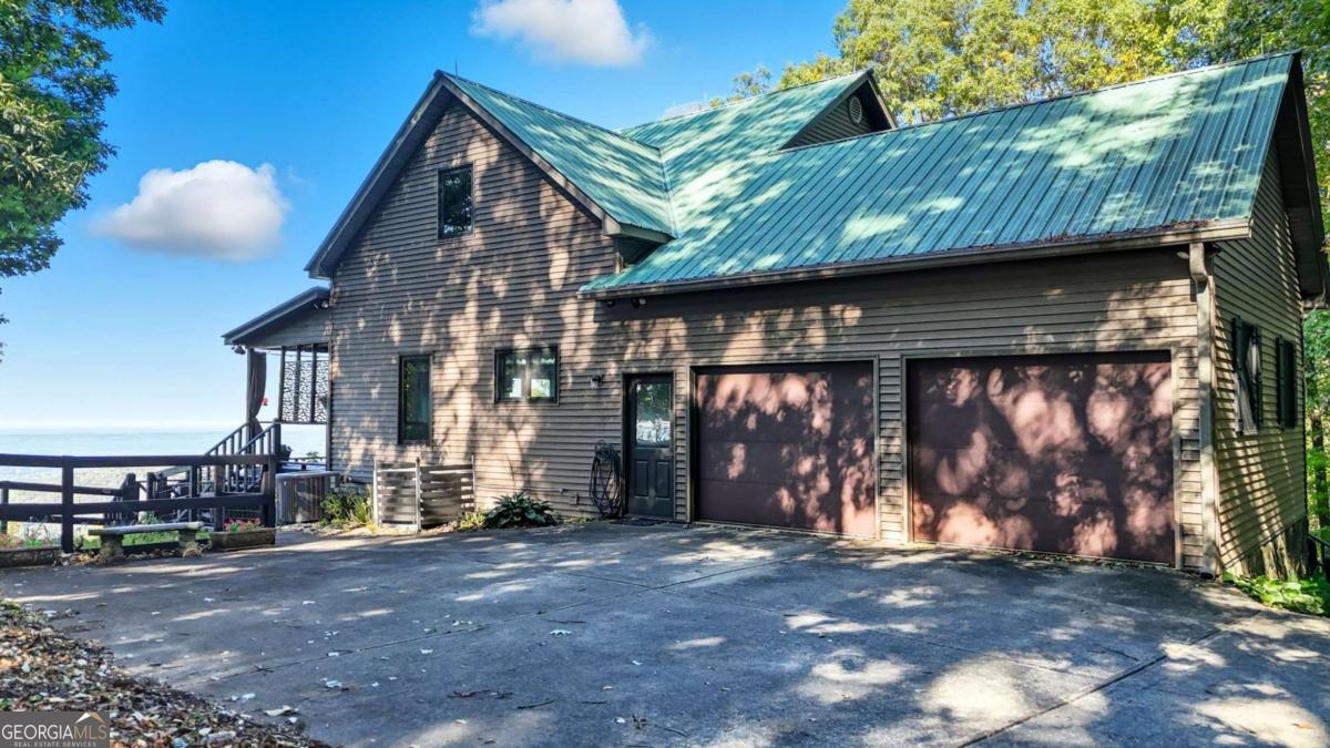 49 Rimrock RD