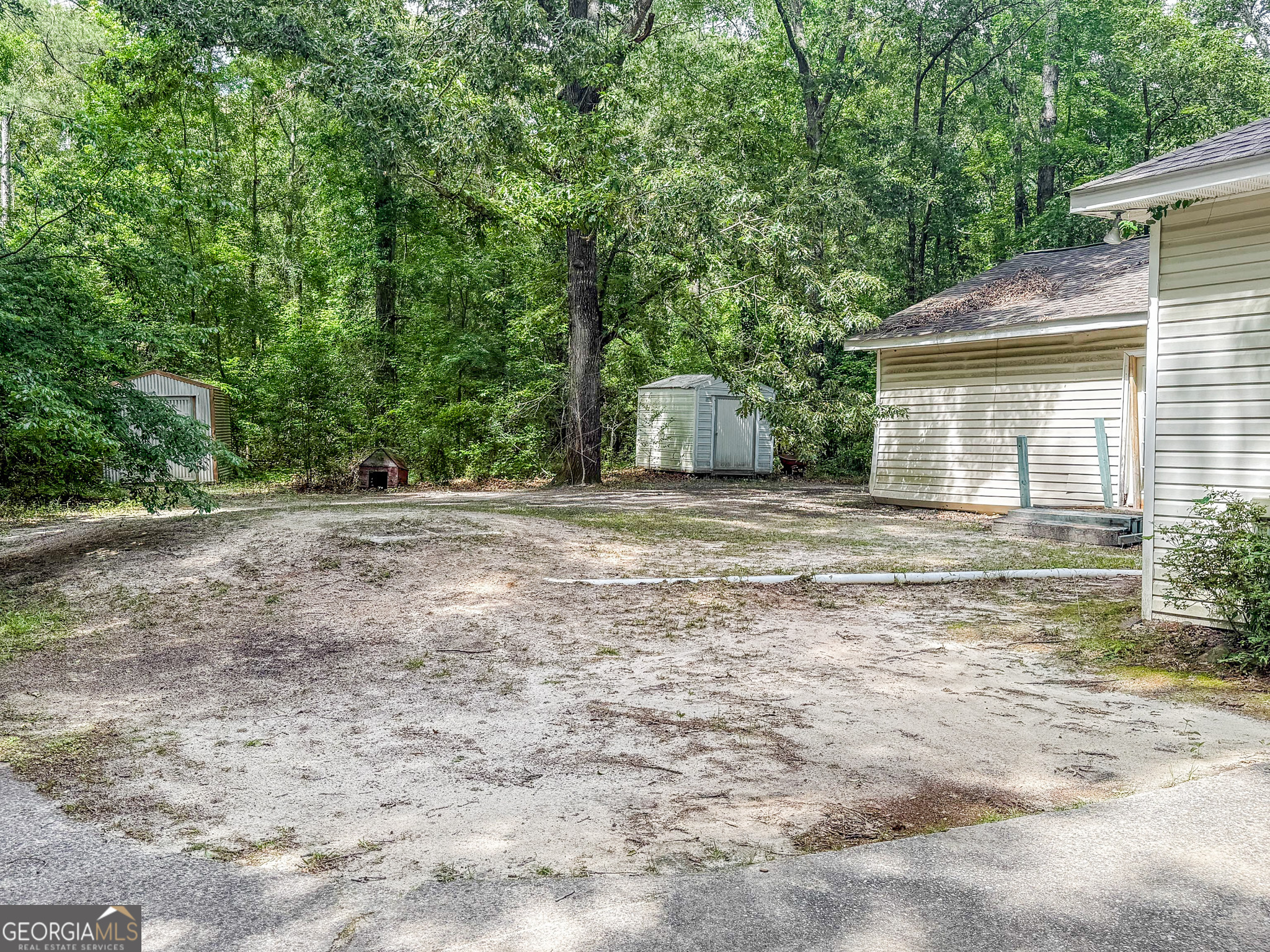 147 Glen Oaks RD