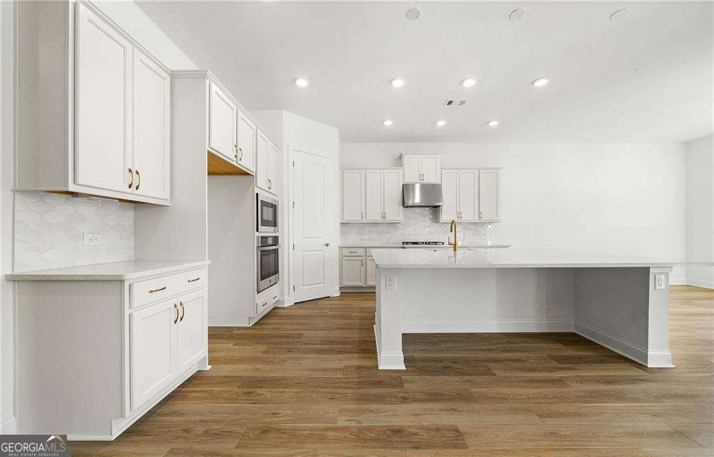 115 Oak Hill CT