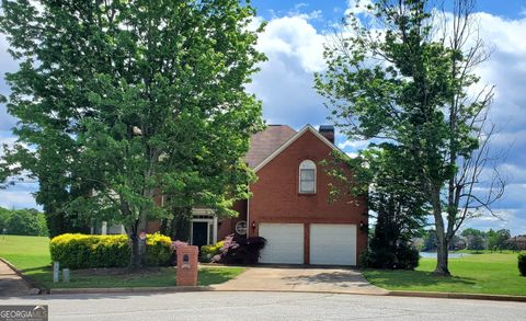 690 Gateway CT Stone Mountain GA 30087