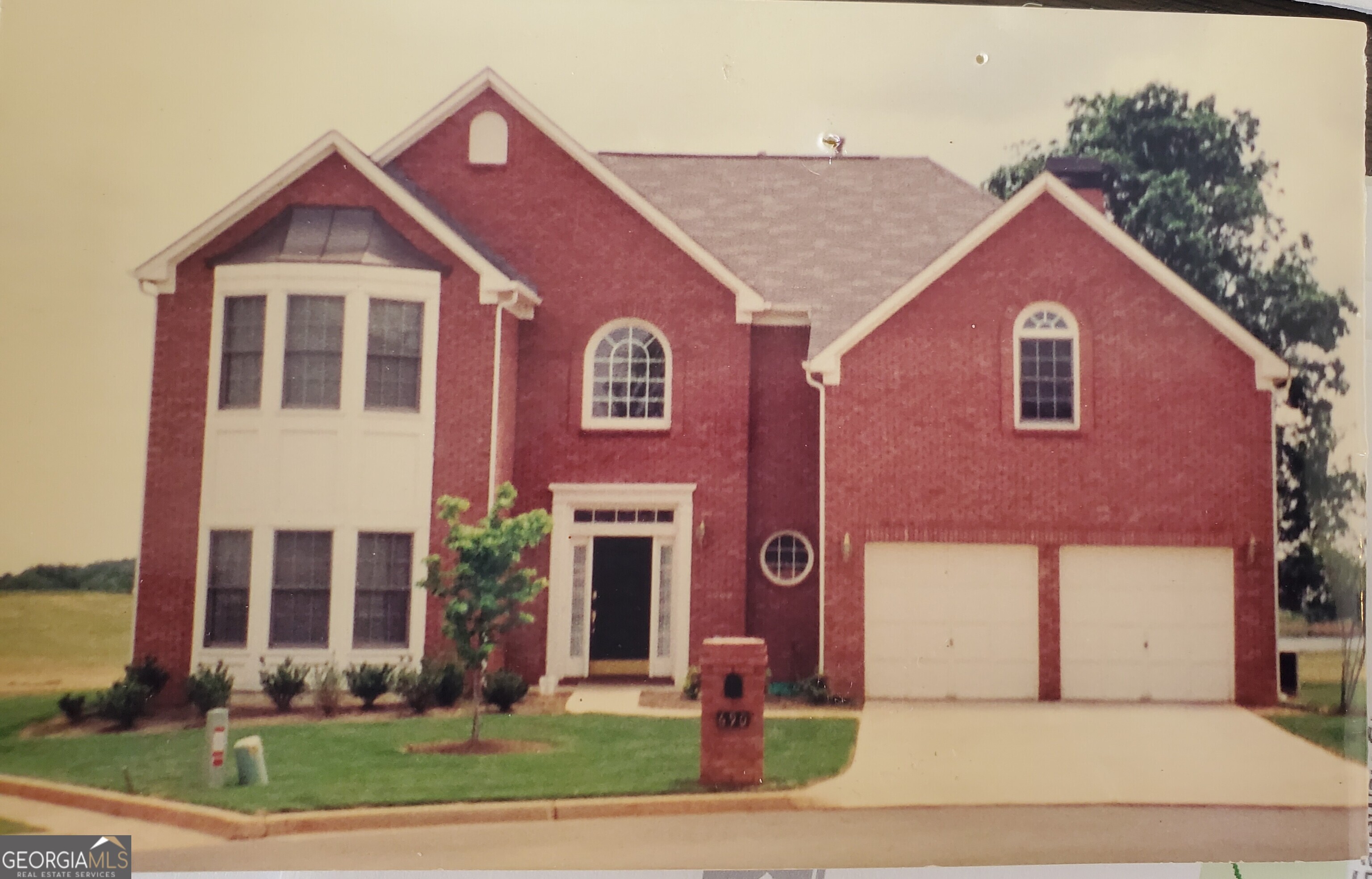 690 Gateway CT