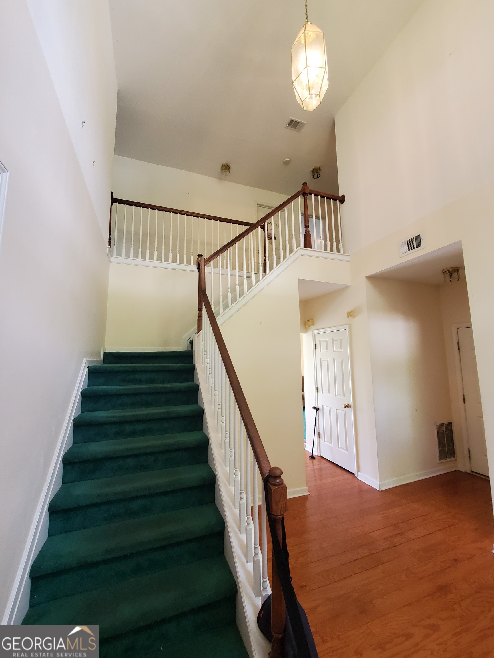 690 Gateway CT