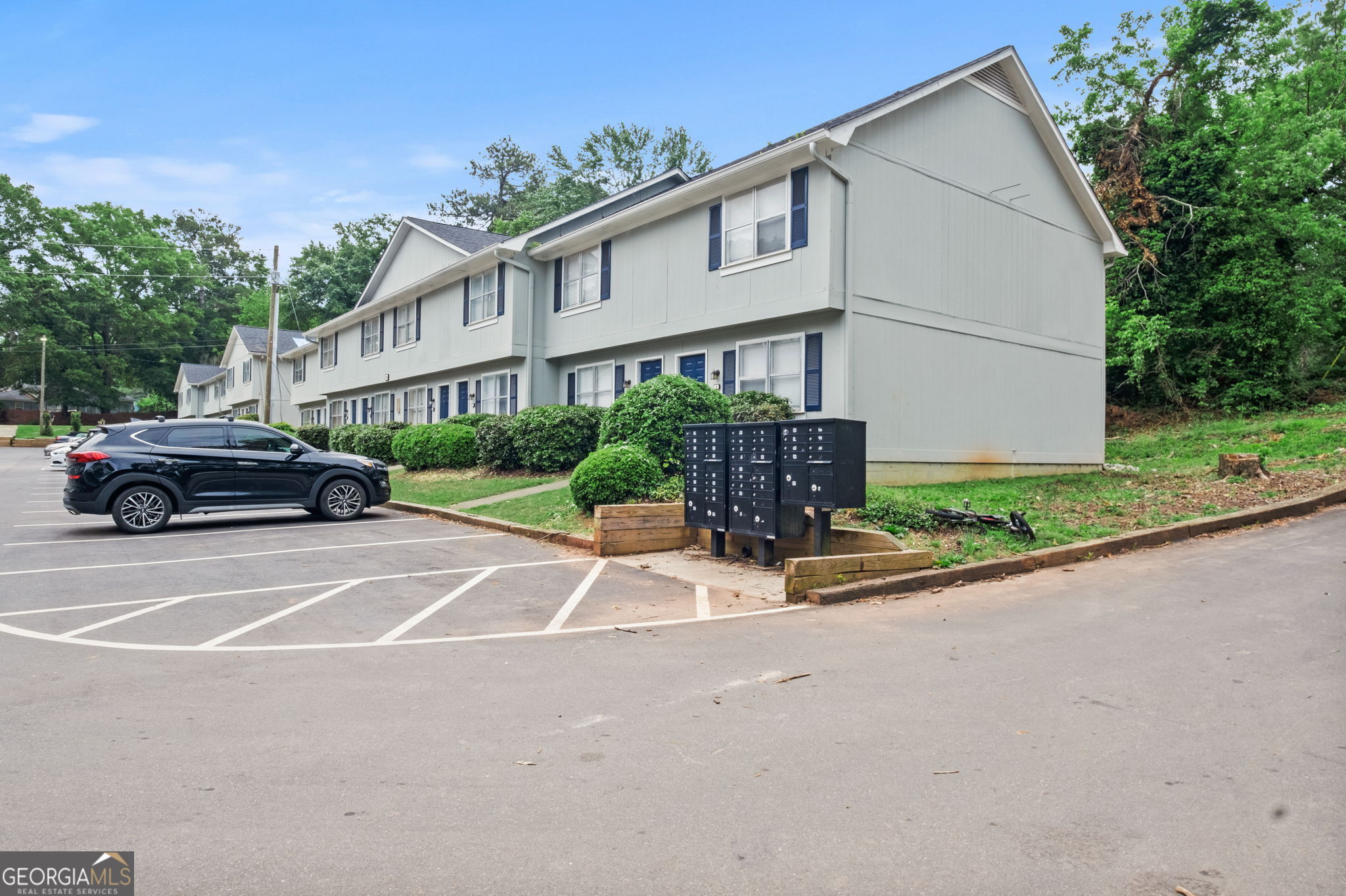 ***MOVE IN SPECIAL - $300 VISA GIFT CARD WITH A MOVE IN BY 9/19/25! Wow, newly renovated, private and wooded, LVP flooring, 2 bed, 1.5 bath unit, private patio, must see!