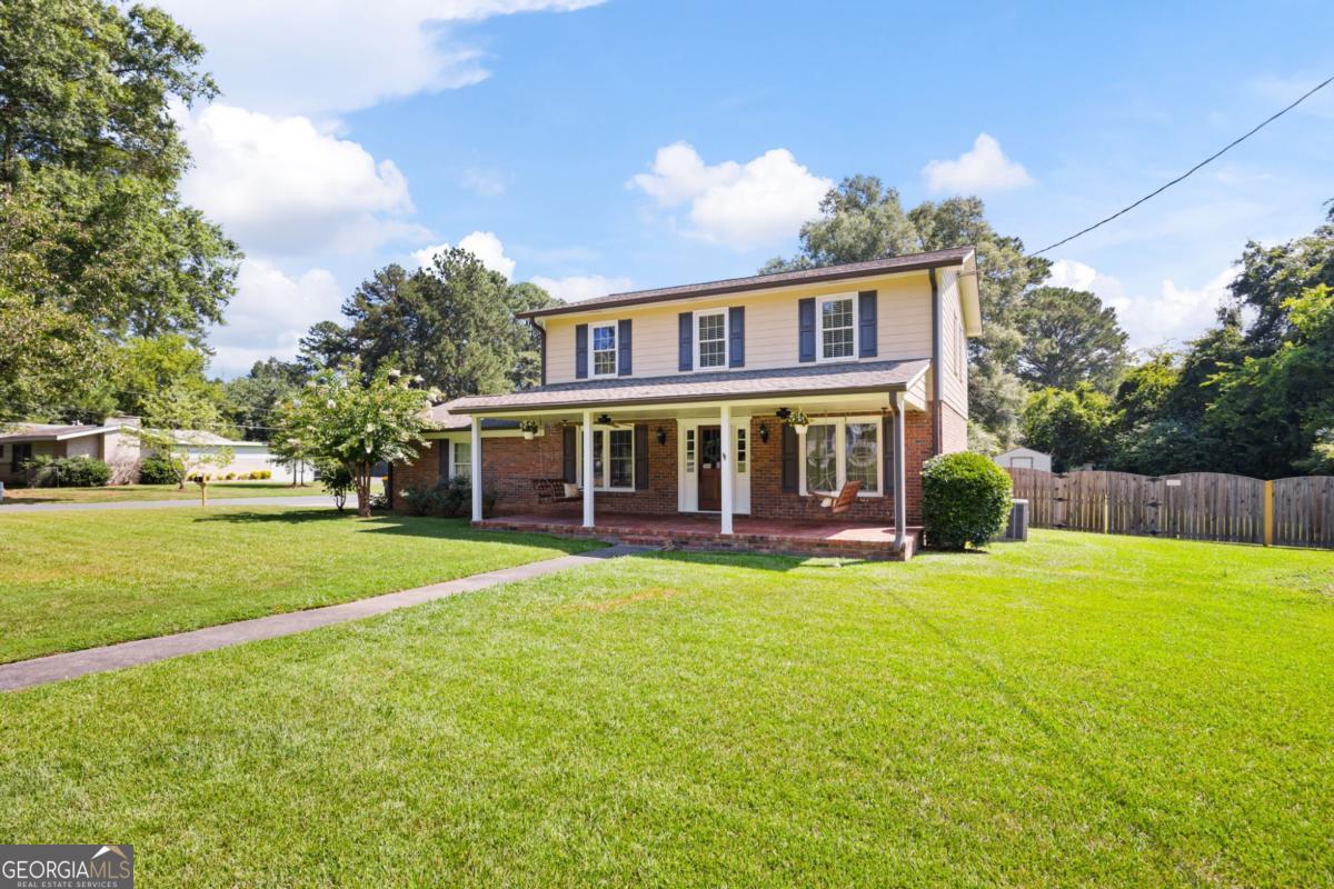 1 Wood Valley DR SW