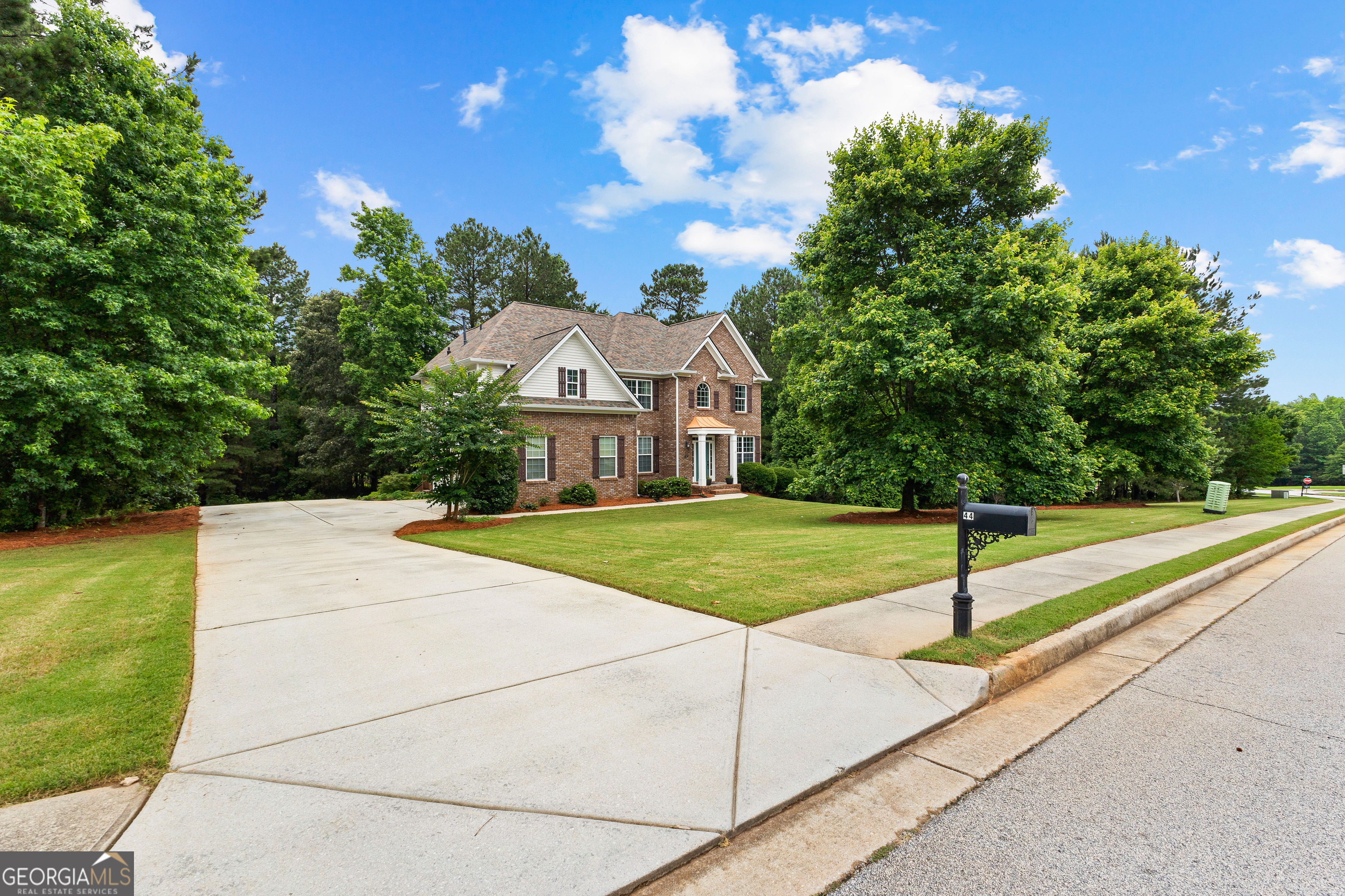 44 Willow Leaf WAY
