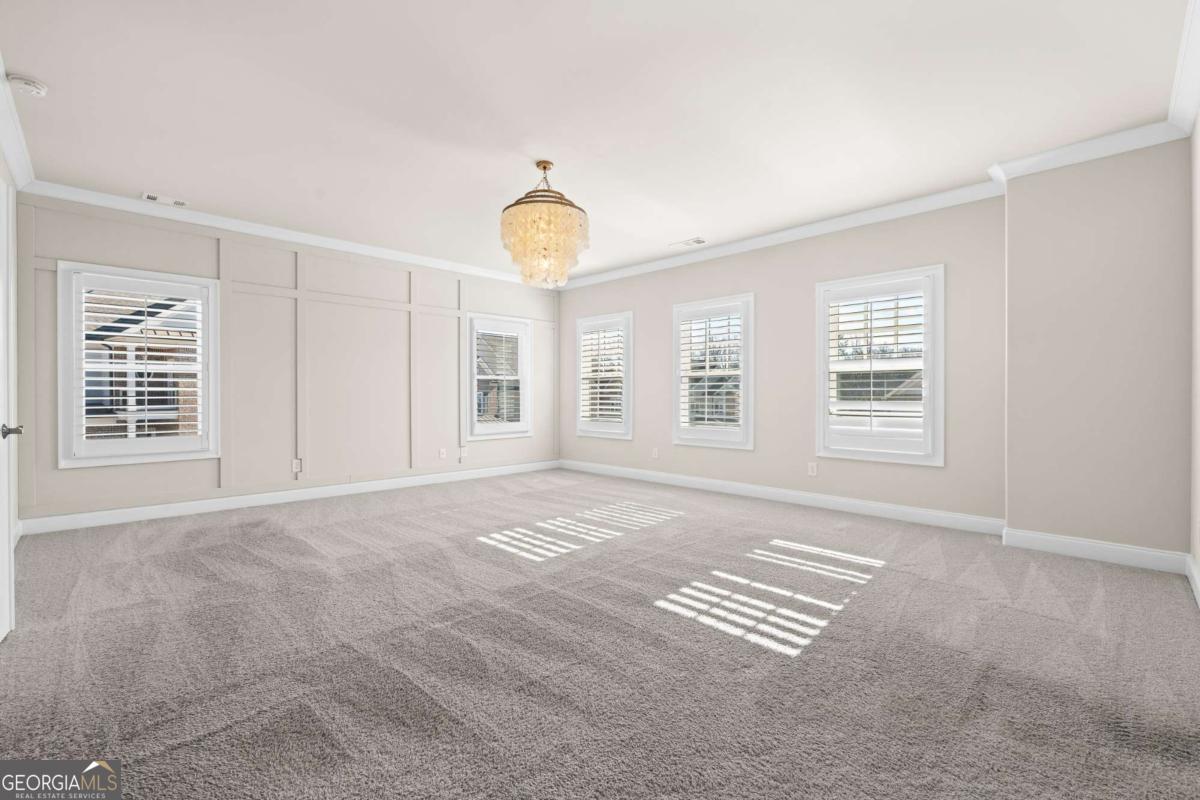 560 Hannaford Walk