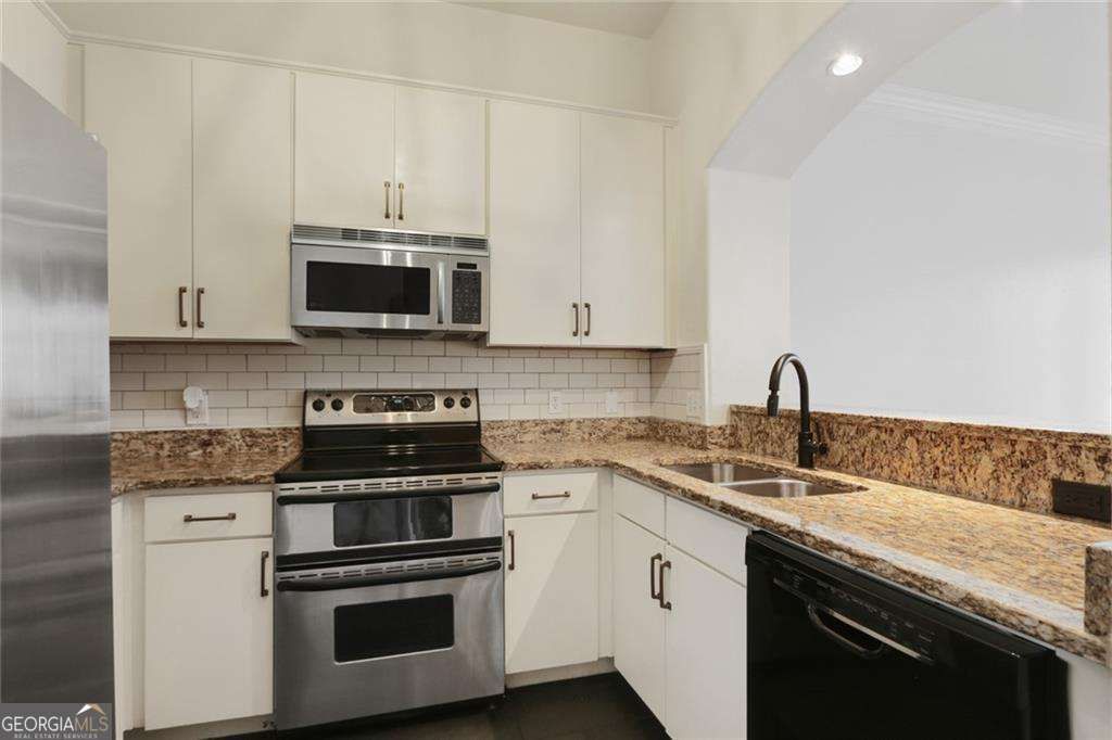 Photo of 3445 Stratford Road NE #1405, Atlanta, GA 30326 (MLS # 10784590)