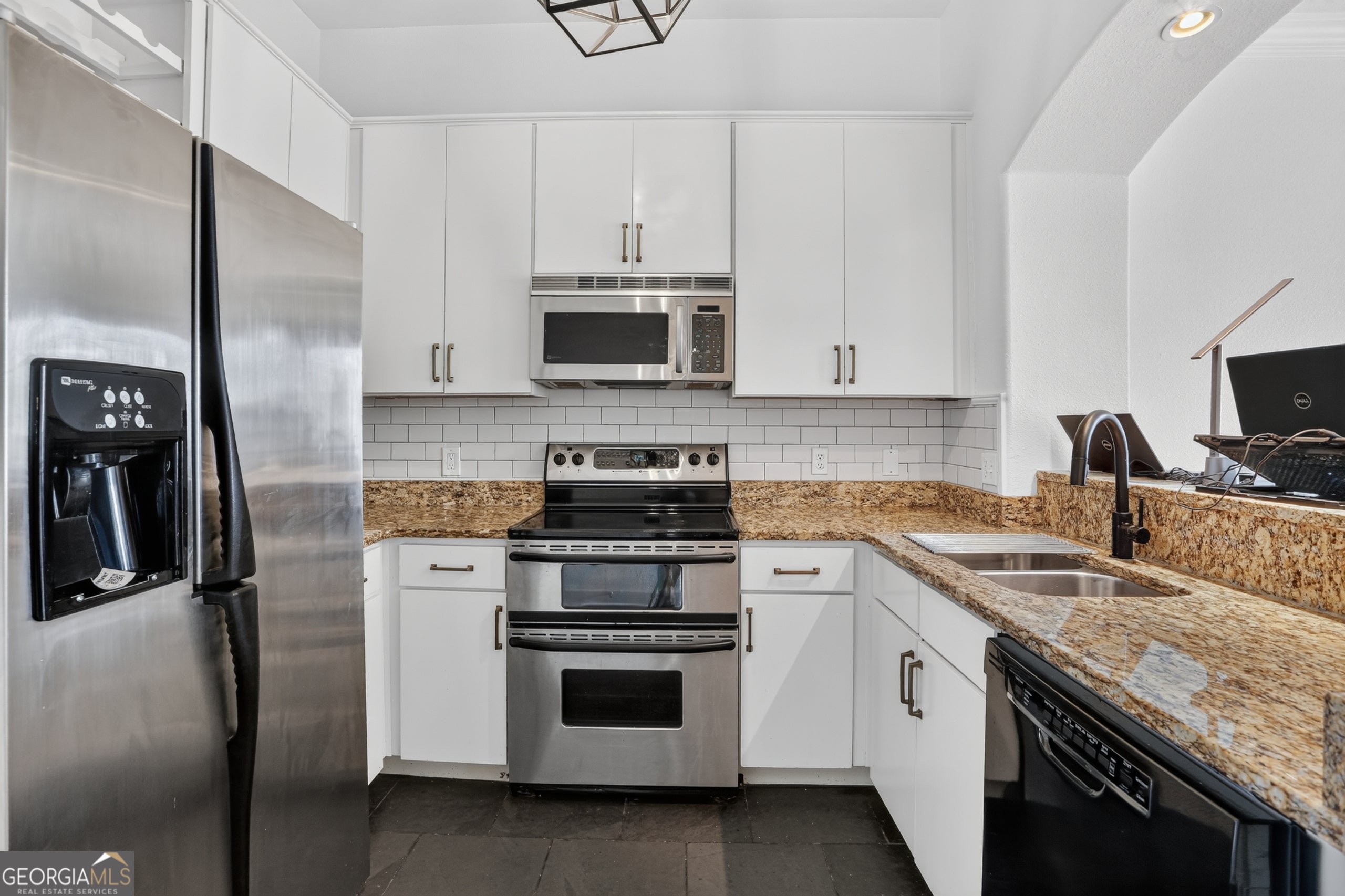 3445 Stratford RD NE 1405