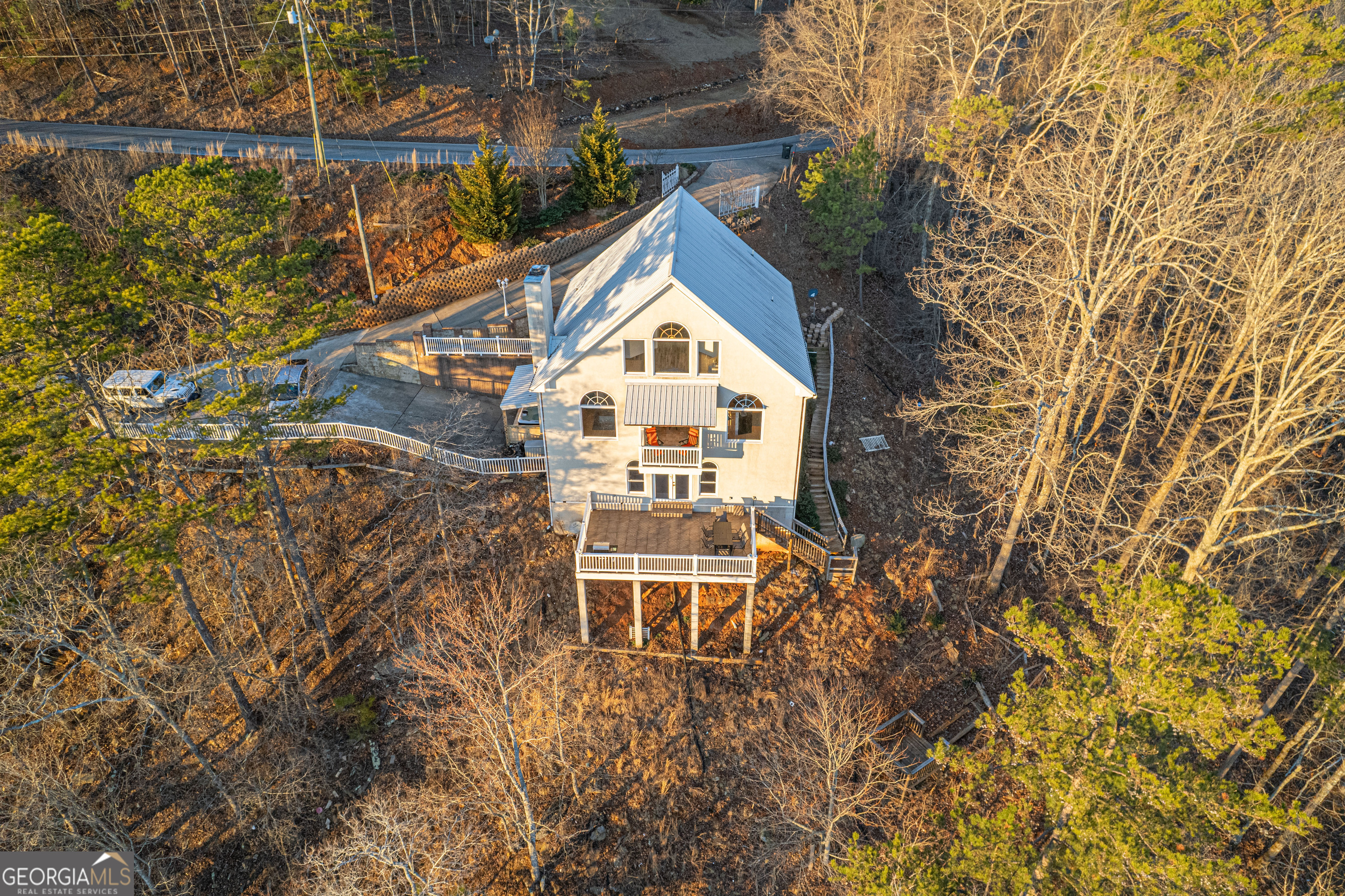 626 Palisade DR