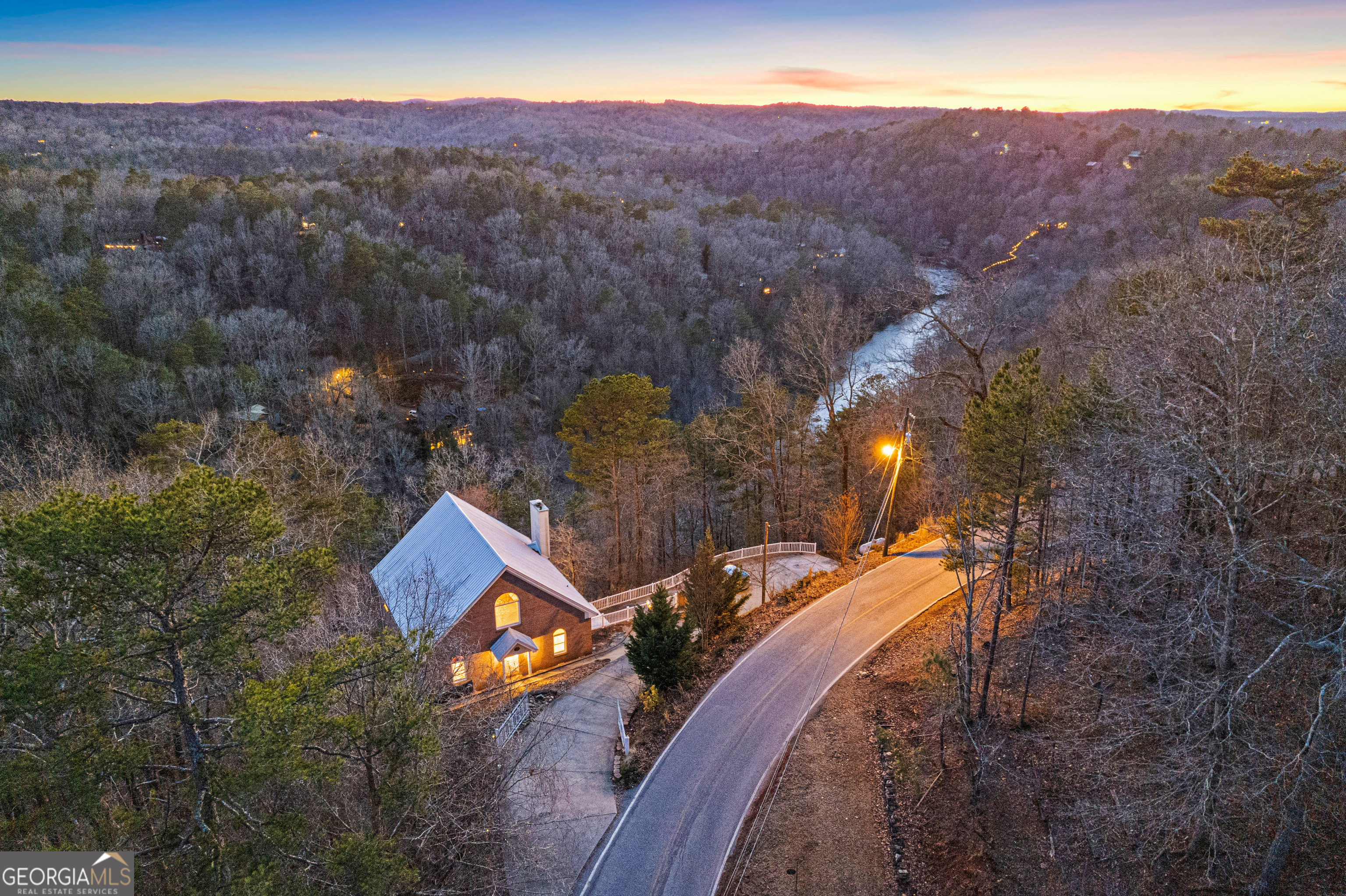 626 Palisade DR