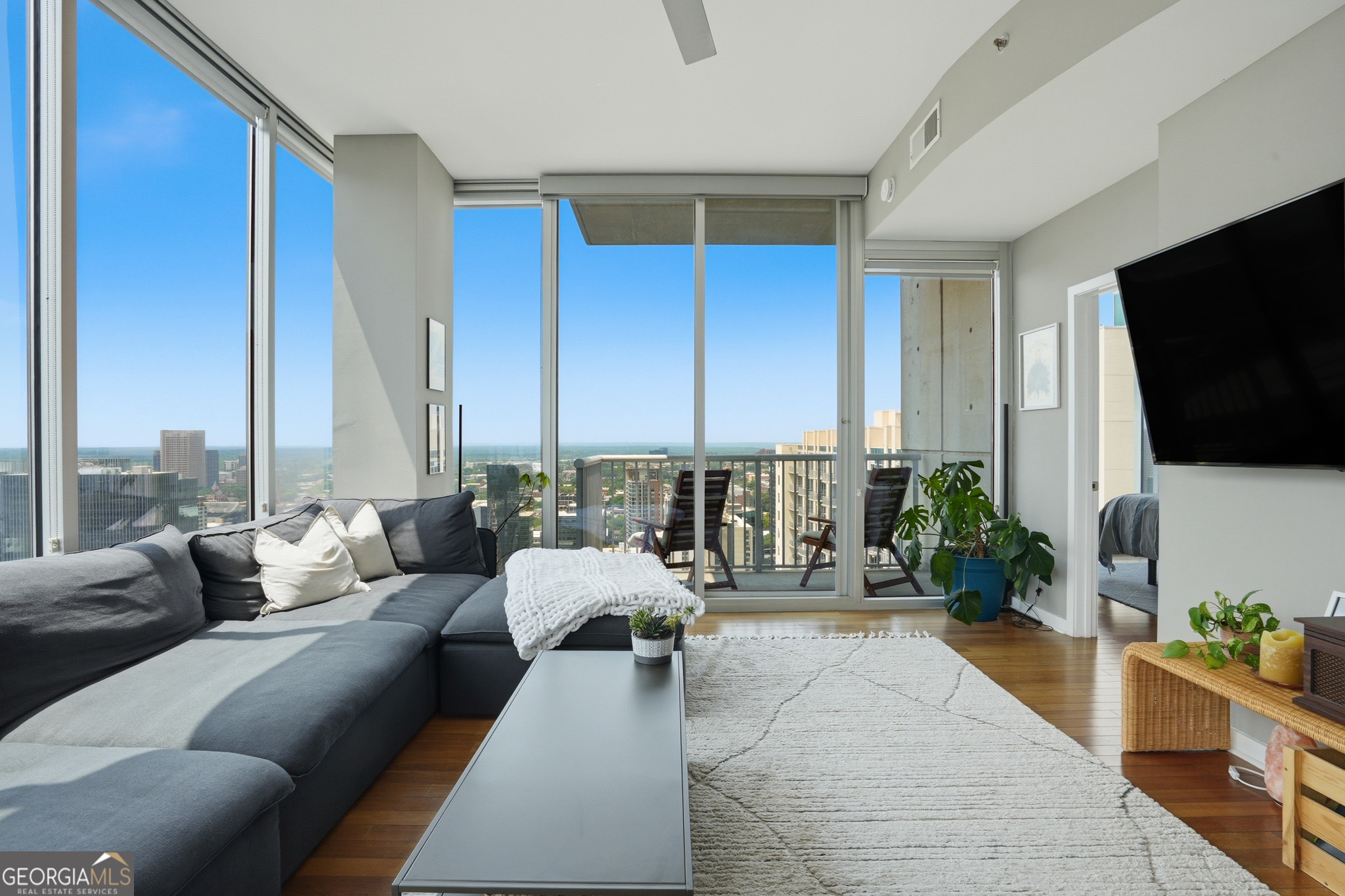 855 Peachtree ST NE 2903
