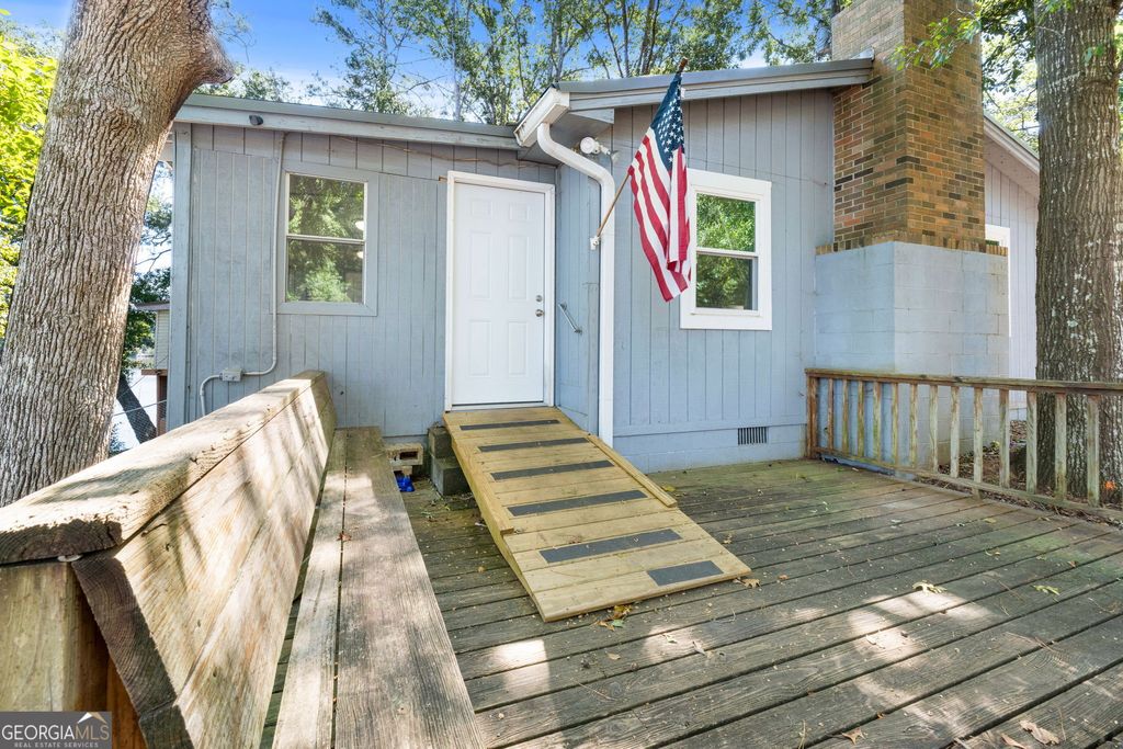 Photo of 196 Horseshoe Bend Road, Jackson, GA 30223 (MLS # 10707215)