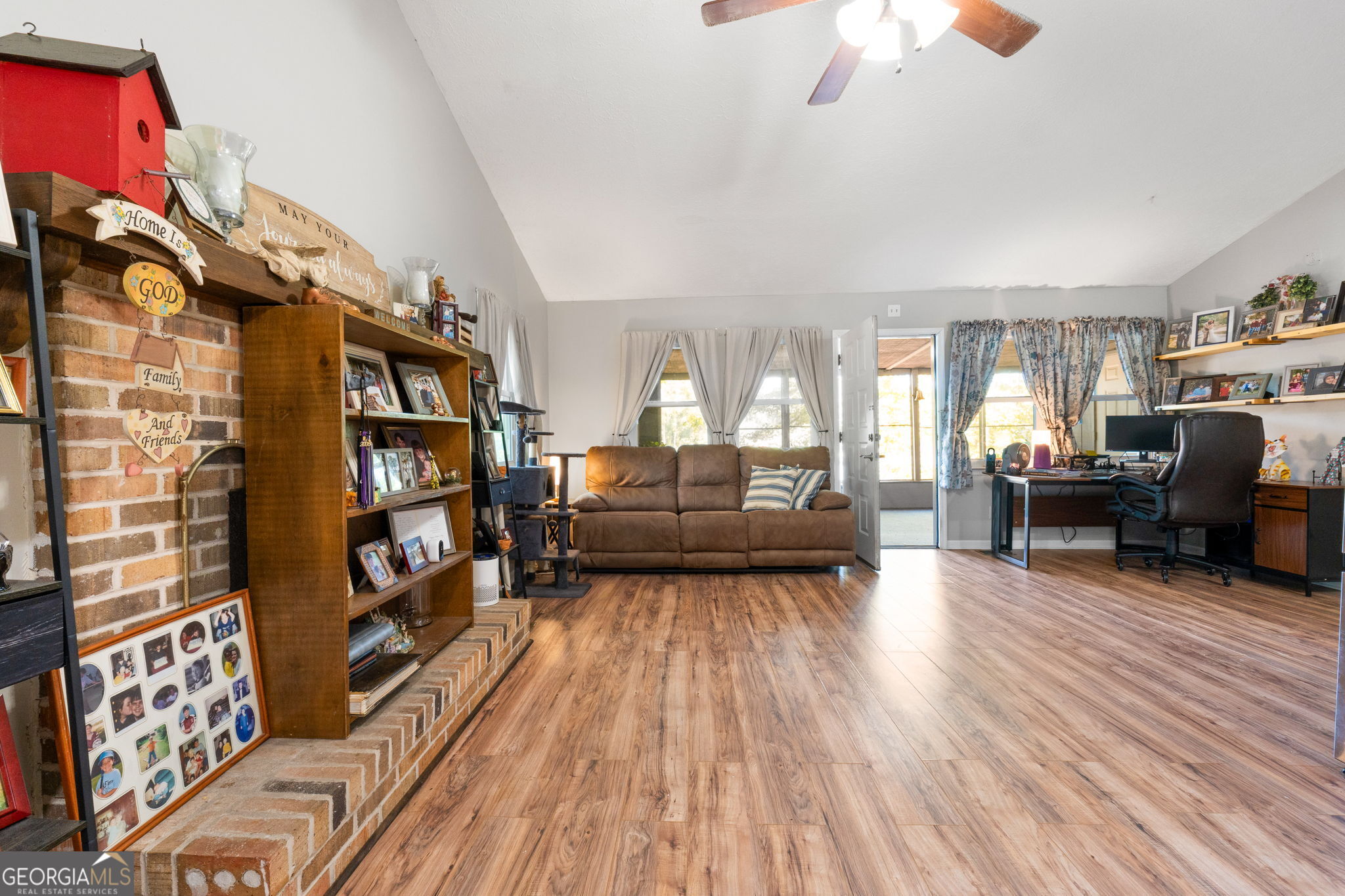 196 Horseshoe Bend RD