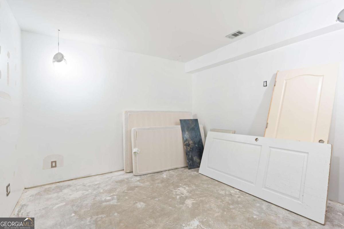 Hampshires - Residential