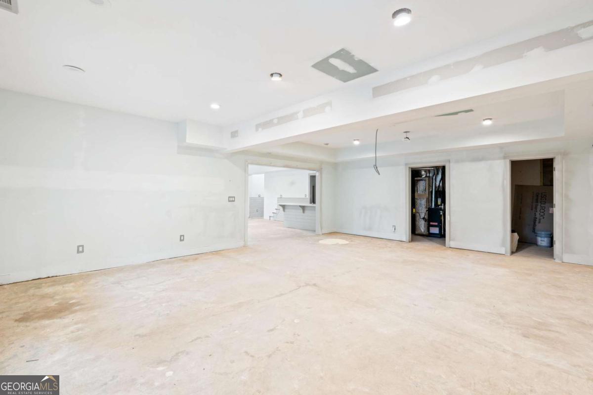 Hampshires - Residential