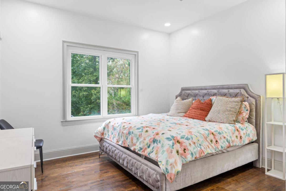 Hampshires - Residential