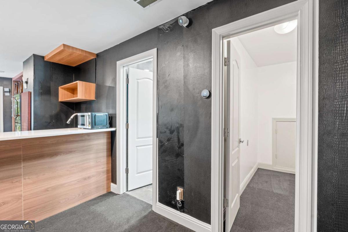 Hampshires - Residential