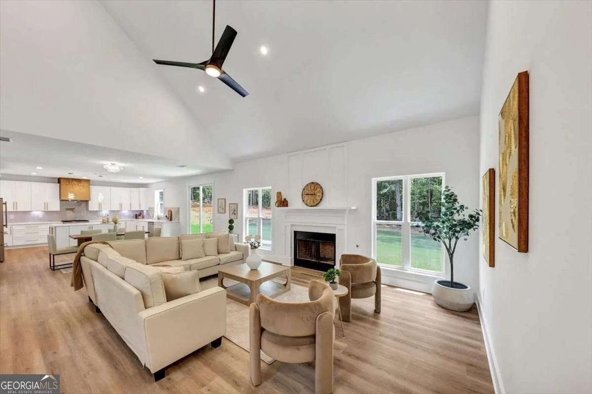 636 Harbour Shores Drive