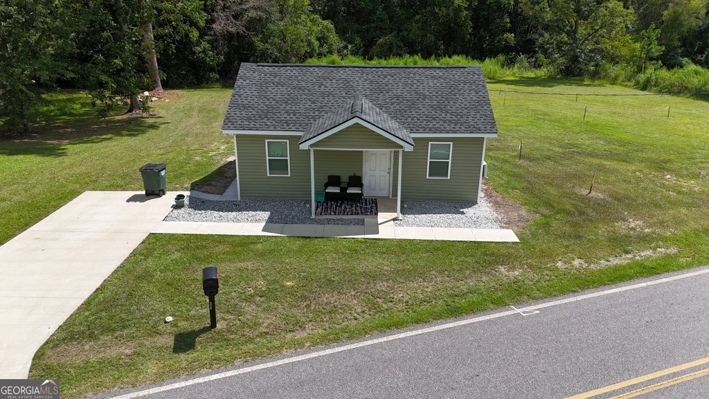 Photo of 403 Auburn Road, Glennville, GA 30427 (MLS # 10845003)