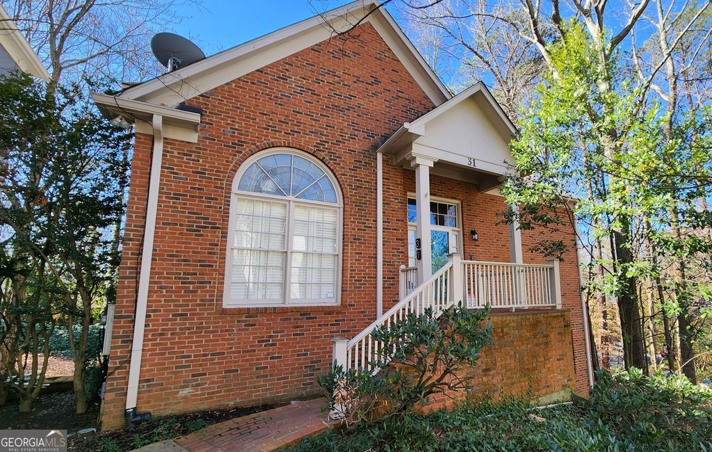 Photo of 31 Greenland Trace, Atlanta, GA 30342 (MLS # 10692168)