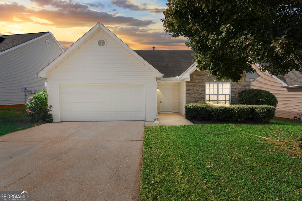 Photo of 95 Collins Trace, Covington, GA 30016 (MLS # 10873620)