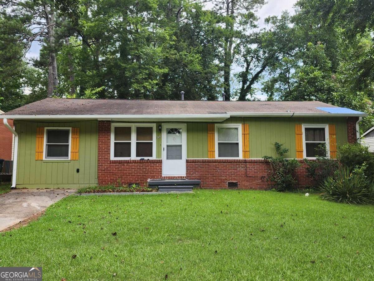 Great fixer upper for investment. Ideal property for a rental or flip. Large fenced backyard. Superb intown location. Schools are within walking distance. Marta bus line, very close to shopping, parks and the highway. The home has more square footage than shown in the tax records because of the enclosed garage.