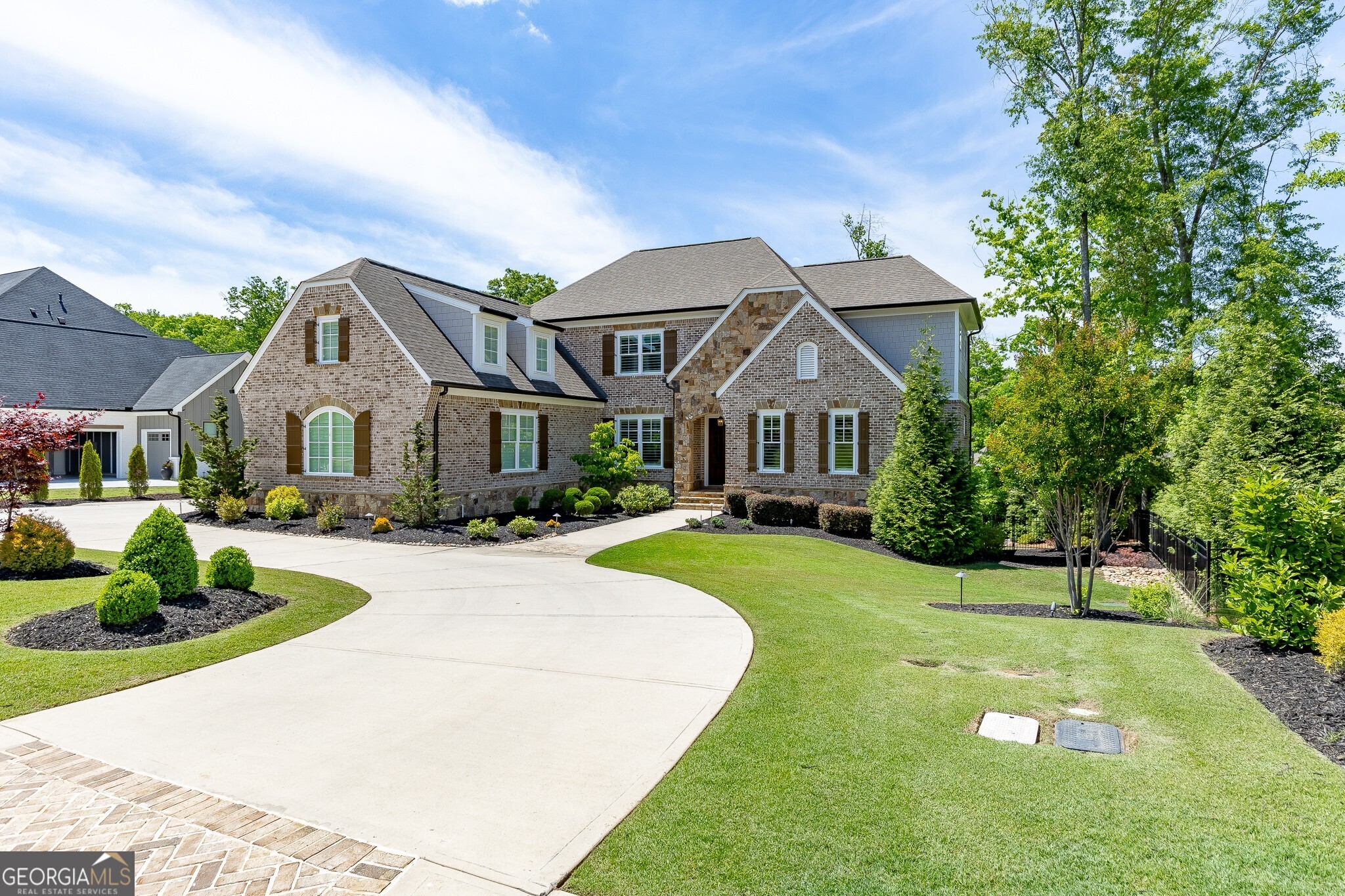 2082 Covered Bridge DR