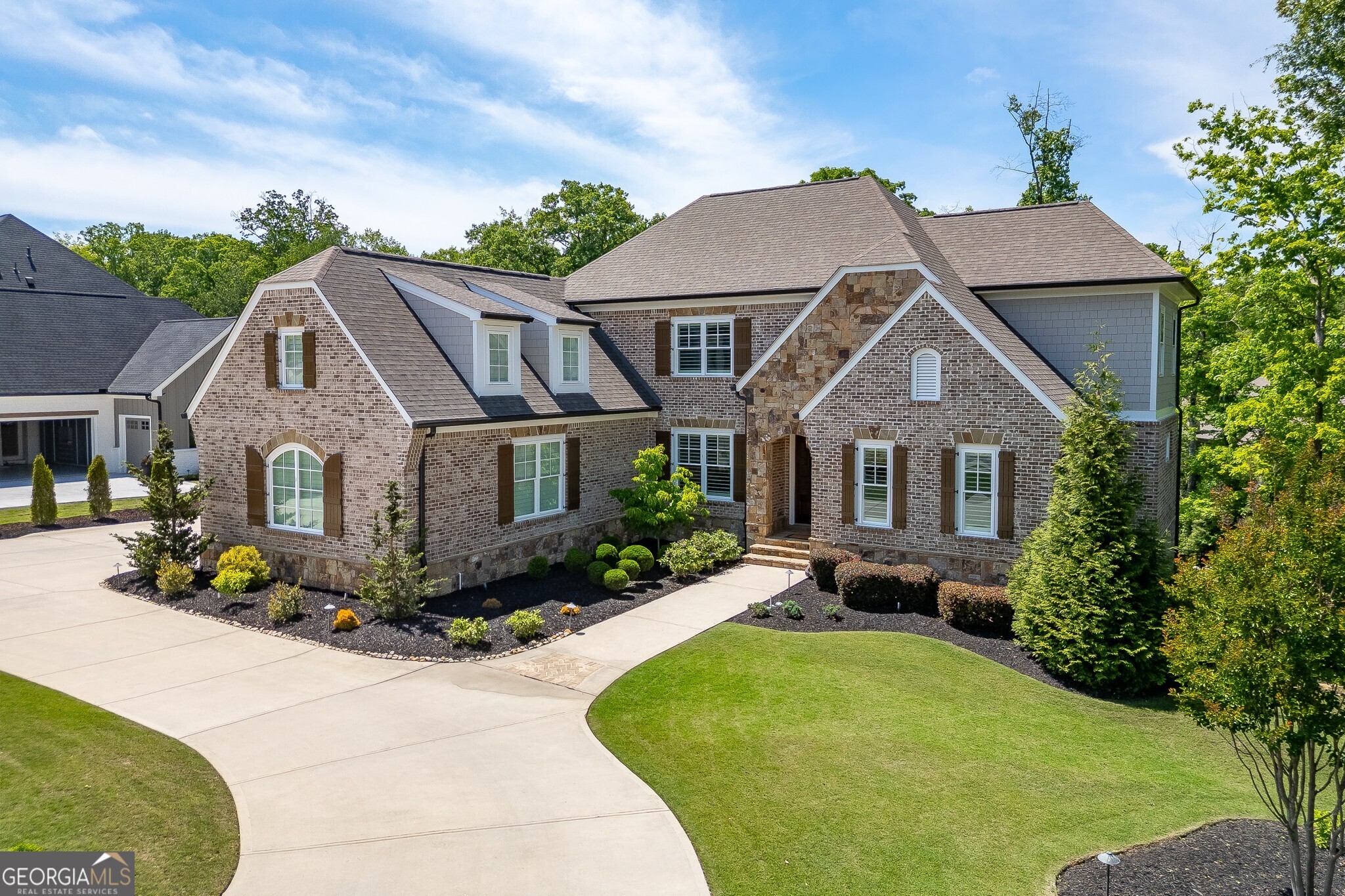 2082 Covered Bridge DR