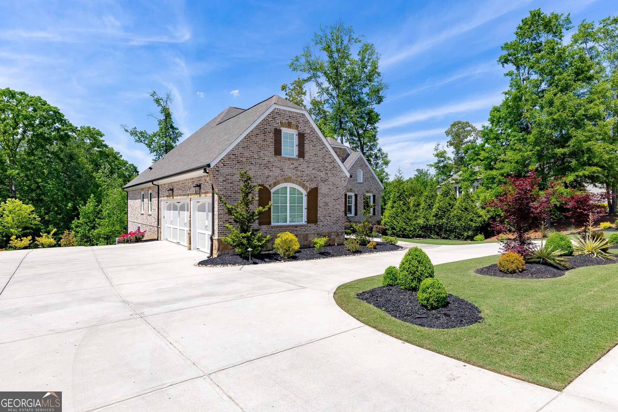 2082 Covered Bridge DR