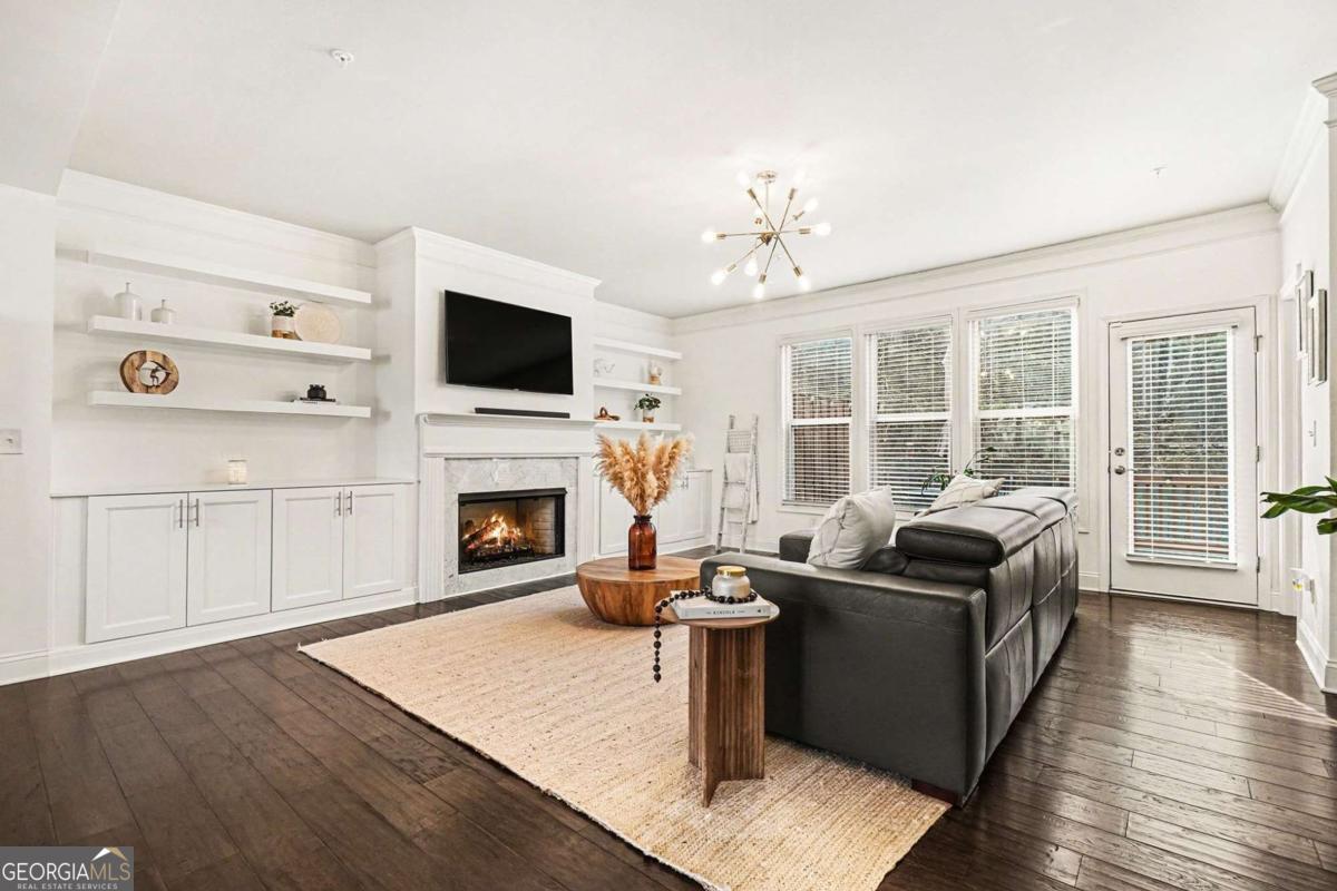 6432 Brookside BLVD SE