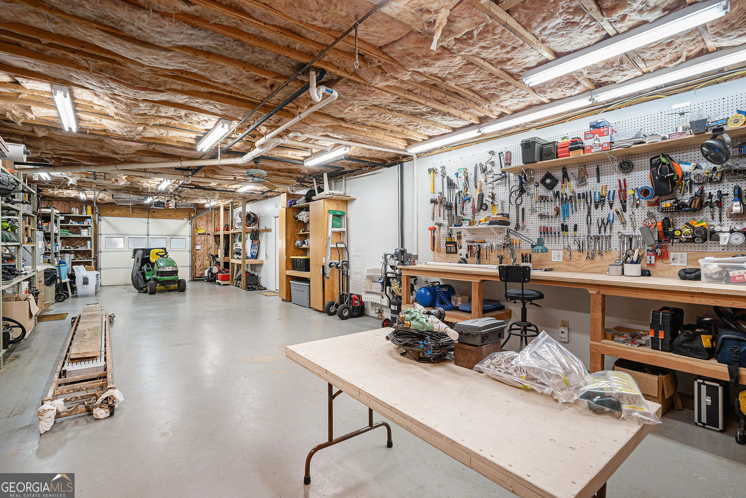 HOME PLACE - Residential