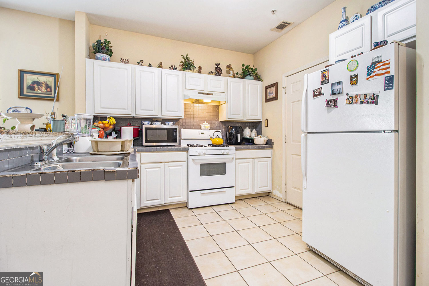 CREEKWOOD COMMONS - Residential