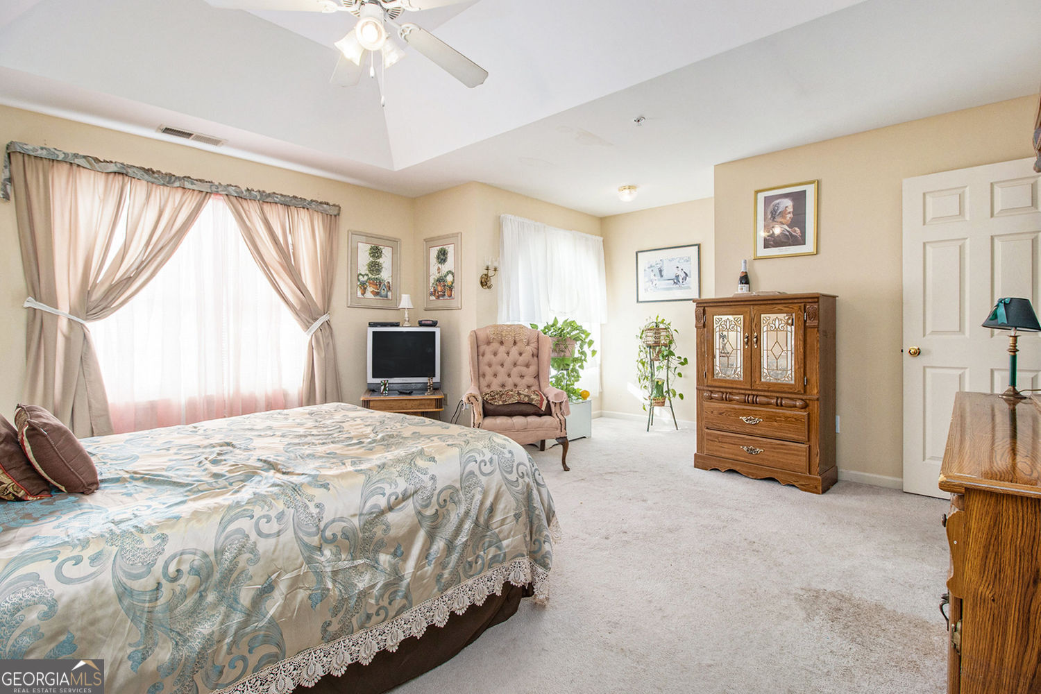 CREEKWOOD COMMONS - Residential