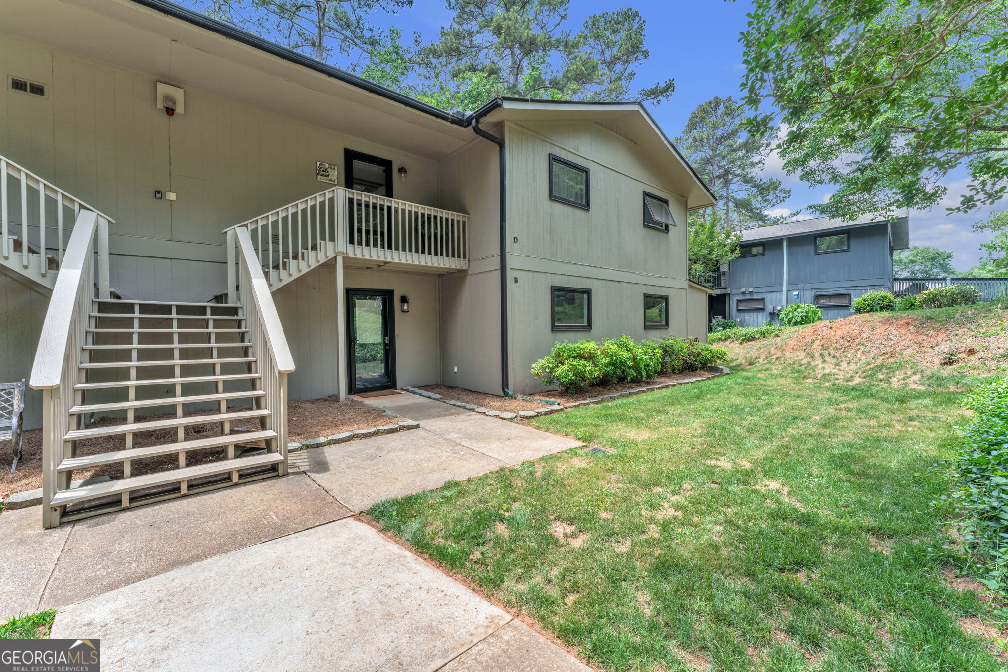12B Hartwell Villas