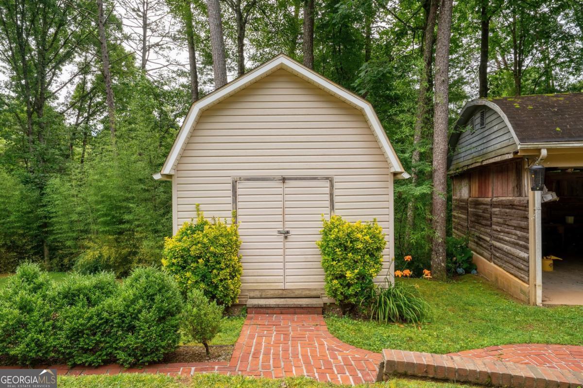 365 Quarles LN