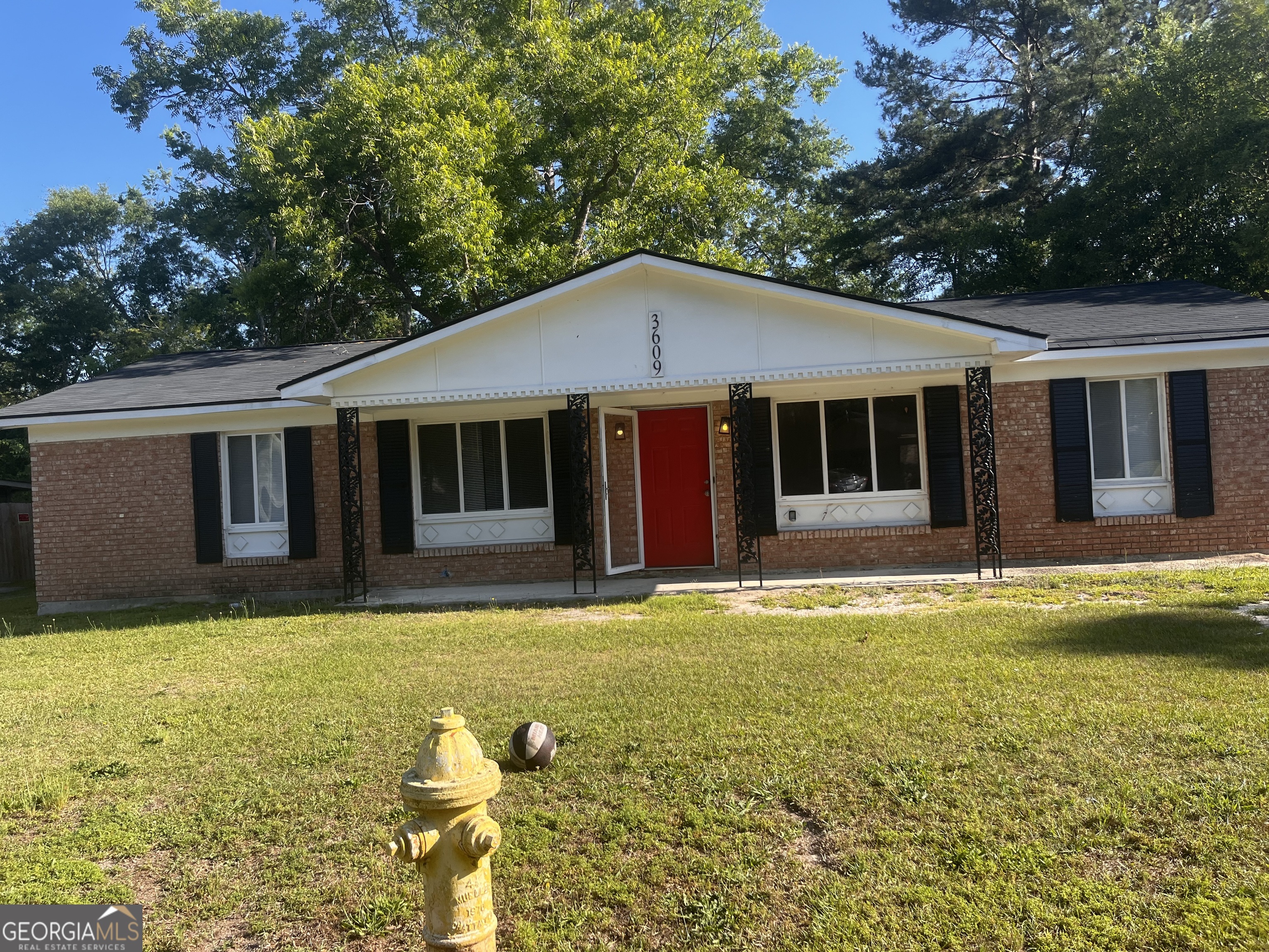 3609 Massoit DR
